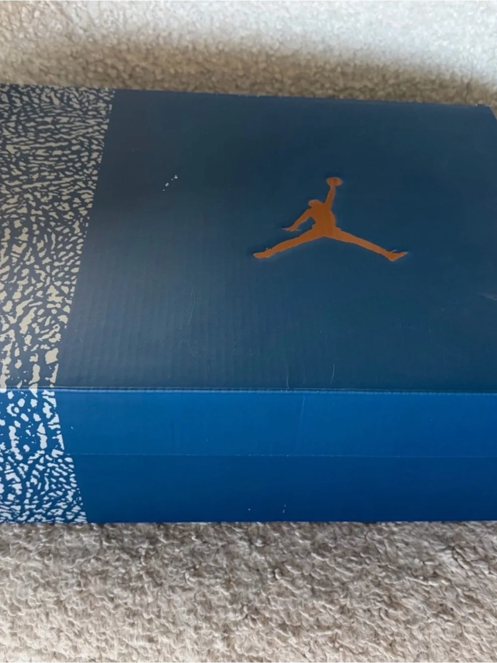 Jordan Retro Wizards Low White Blue with Elephant Print NEW WITH BOX